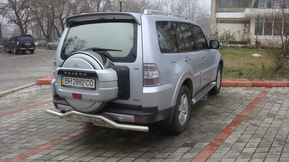 Mitsubishi Pajero 3.0 Бензин 24000 км проб 2