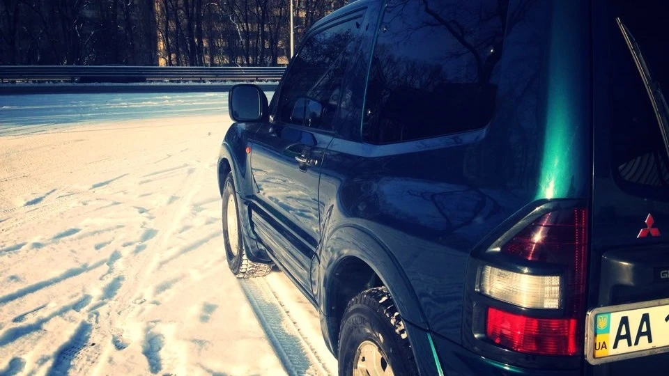 Mitsubishi Pajero 3.2 "HULK" 2