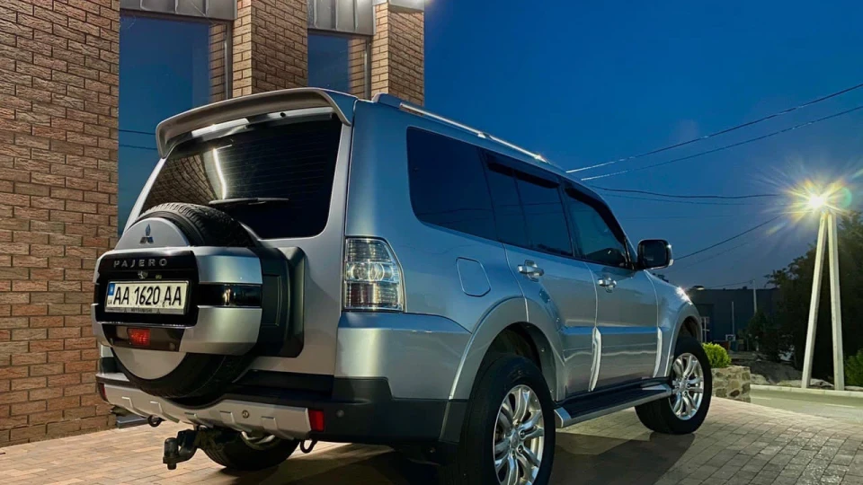 Mitsubishi Pajero 3.2 3
