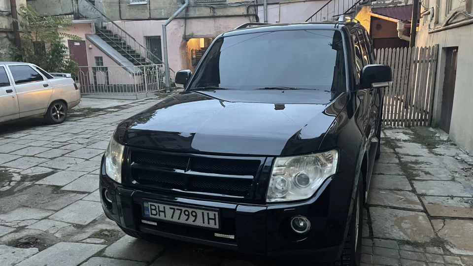 Mitsubishi Pajero 3.8 Ronin 2