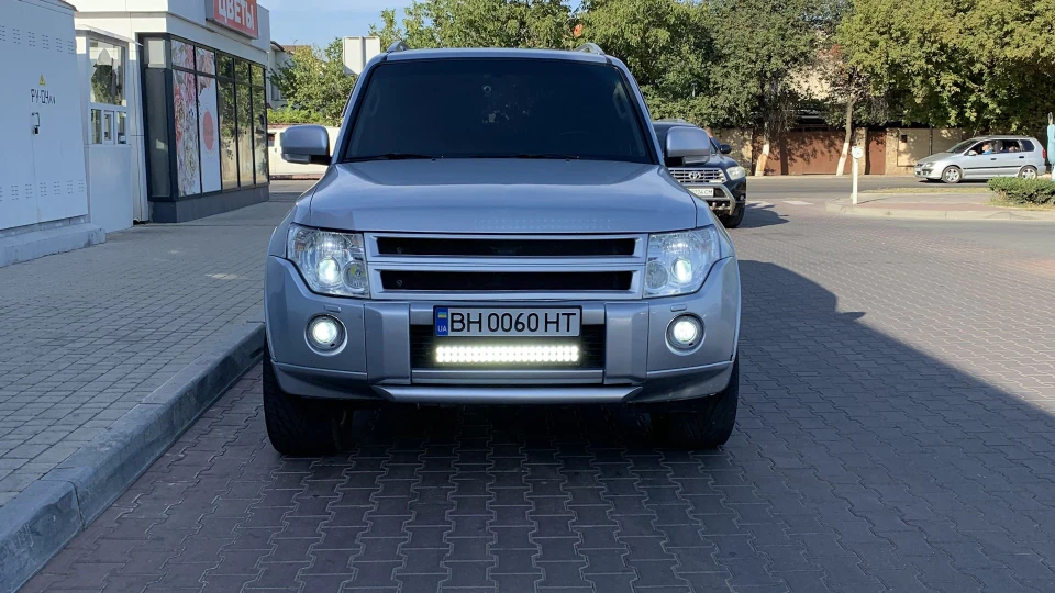 Mitsubishi Pajero 3.8 3