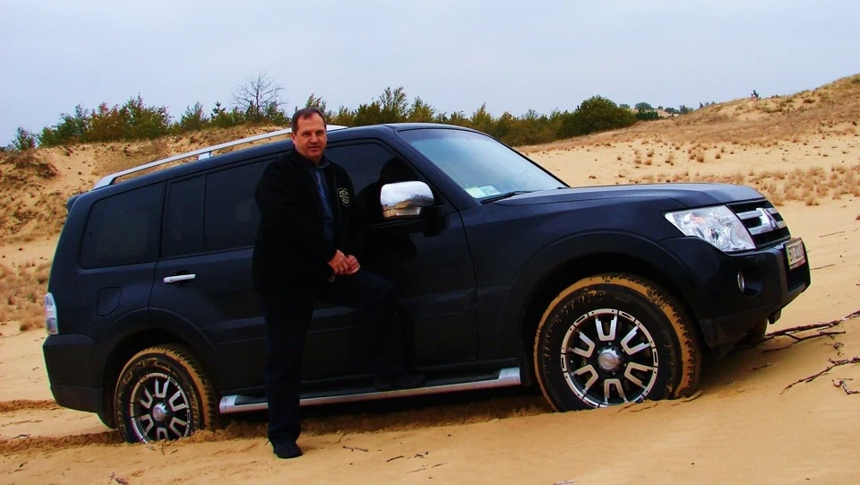 Mitsubishi Pajero Badger
