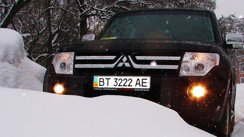 Mitsubishi Pajero Badger 2