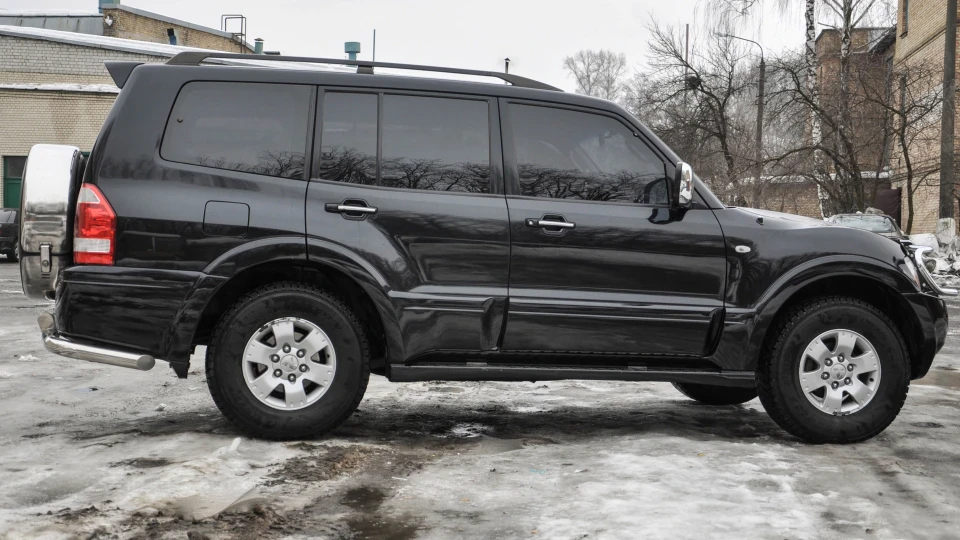 Mitsubishi Pajero Бегемот 3