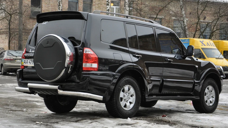 Mitsubishi Pajero Бегемот 4