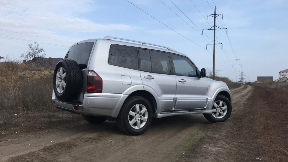 Mitsubishi Pajero БЕГЕМОТ 2
