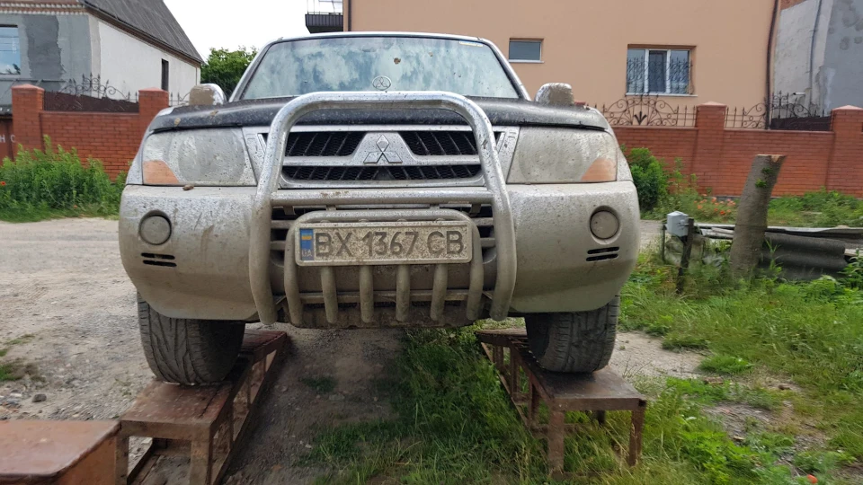 Mitsubishi Pajero Бегемотик 3
