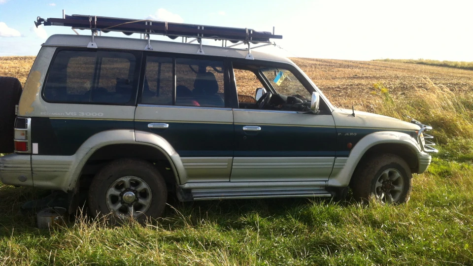 Mitsubishi Pajero Беверлі-Хілз АКITA 4
