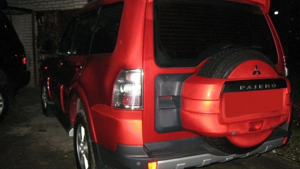 Mitsubishi Pajero claret-of-pearl col.3/0e 3