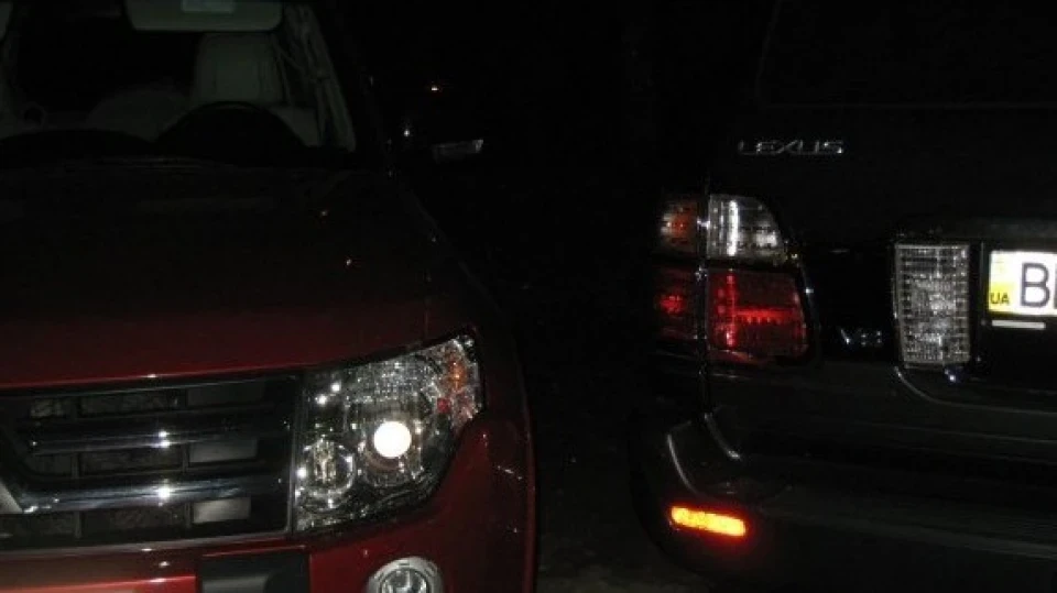 Mitsubishi Pajero claret-of-pearl col.3/0e 4