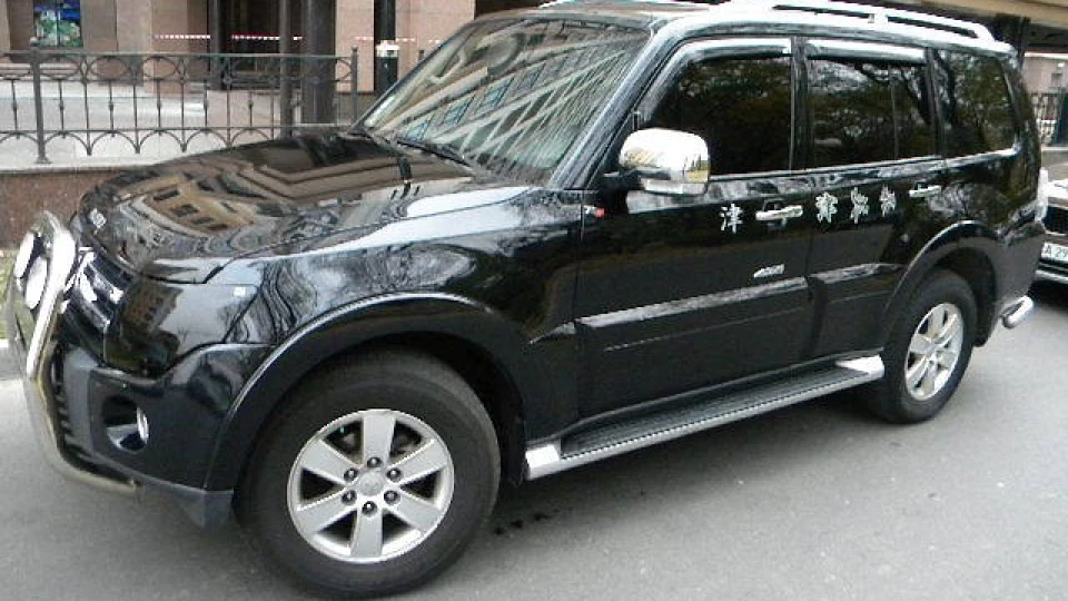 Mitsubishi Pajero Чорний Pajero 3