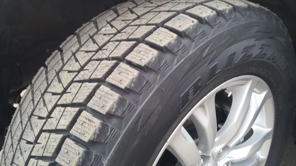Mitsubishi Pajero CRUNCH 2