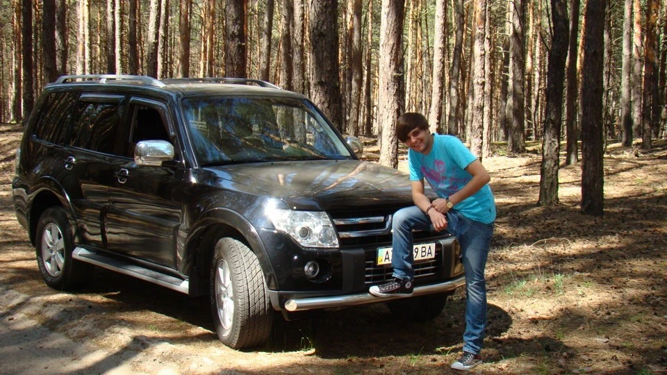 Mitsubishi Pajero George 4