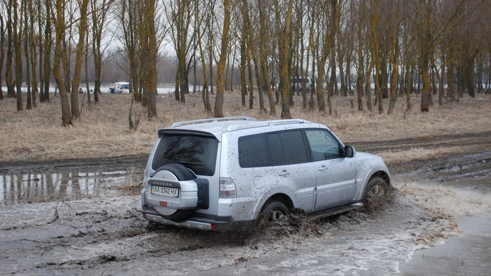 Mitsubishi Pajero IV Пахера 2