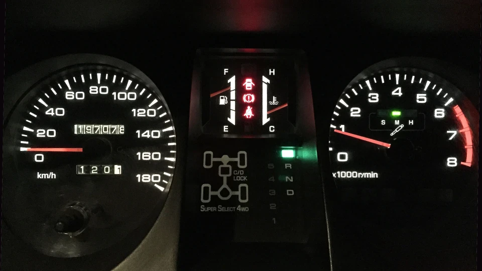 Mitsubishi Pajero НИВА 4