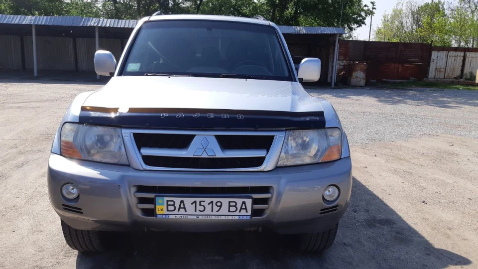 Mitsubishi Pajero Простак 3