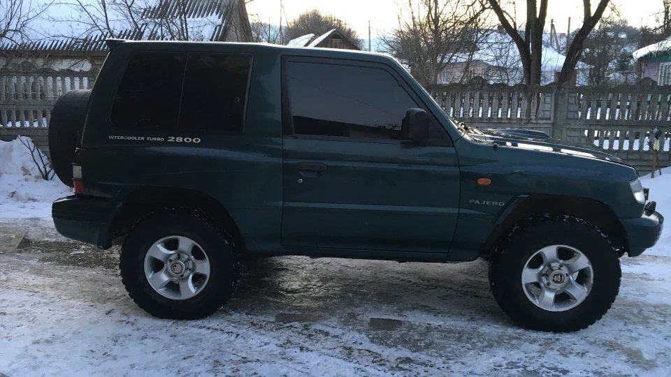 Mitsubishi Pajero Ресталінг 4