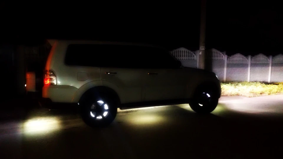 Mitsubishi Pajero ТРЕХЛИТРОВИЙ проJERO 4