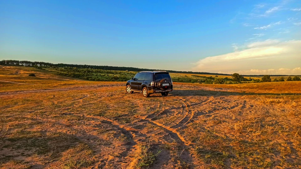Mitsubishi Pajero Wagon 3.2D Чорний Мамонт 3