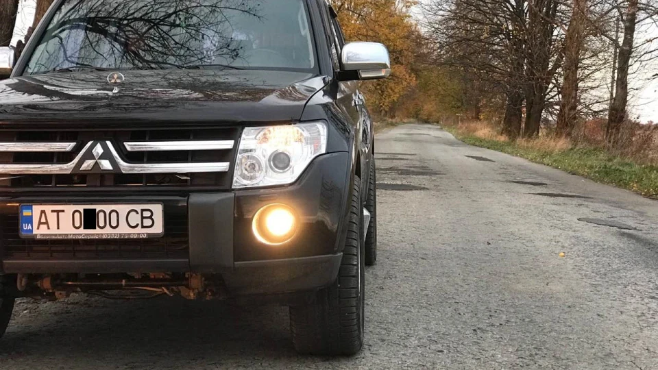 Mitsubishi Pajero Wagon-чик) 2