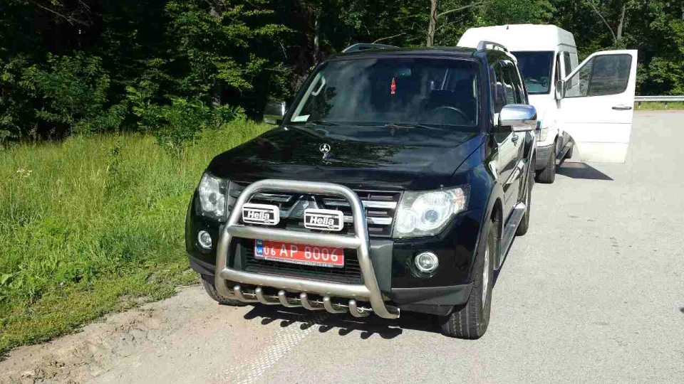 Mitsubishi Pajero Wagon-чик) 4
