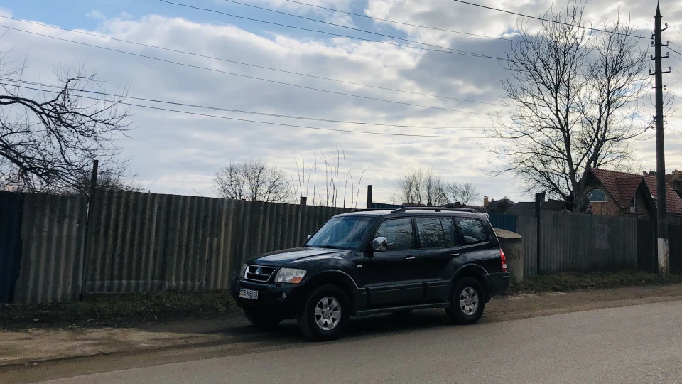 Mitsubishi Pajero Wagon III 4