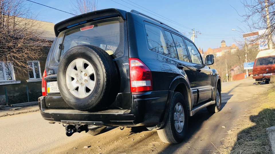 Mitsubishi Pajero Wagon III 5