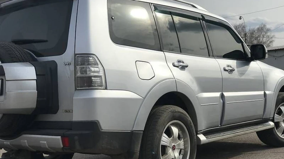 Mitsubishi Pajero "without barriers" 3