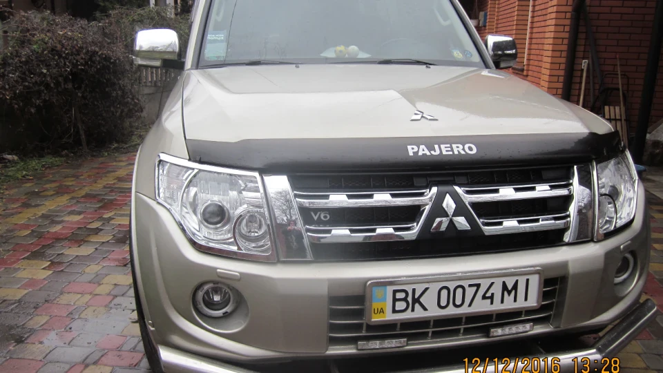 Mitsubishi Pajero золота колісниця 3.0