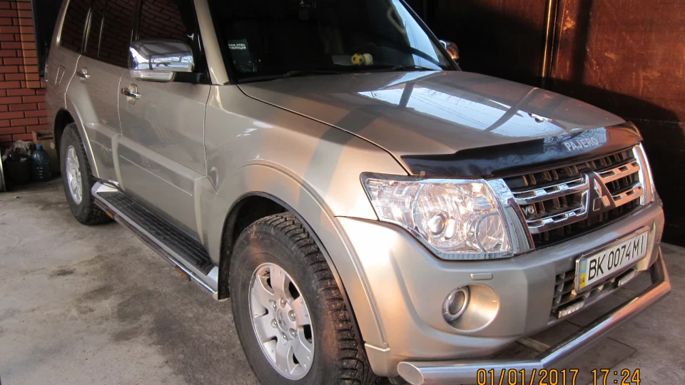Mitsubishi Pajero золота колісниця 3.0 3