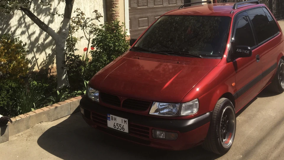 Mitsubishi Space Runner GLXi Бабуля 2