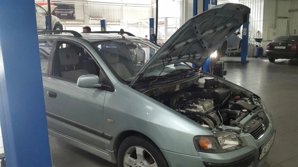 Mitsubishi Space Star family sport 5