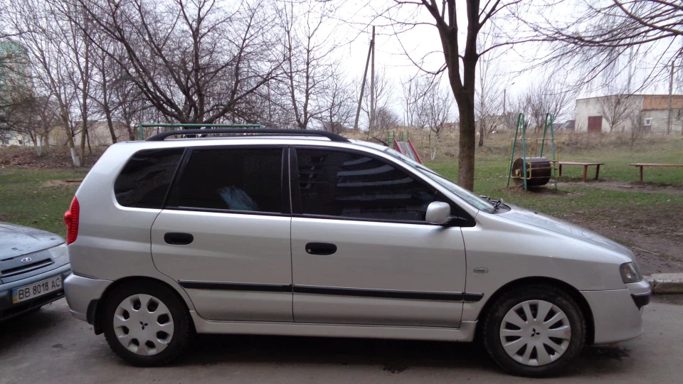 Mitsubishi Space Star Нетаке воно маленьке))