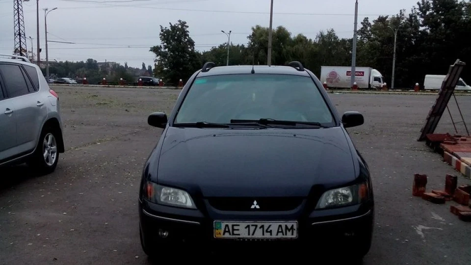 Mitsubishi Space Star Спайс бджілка)