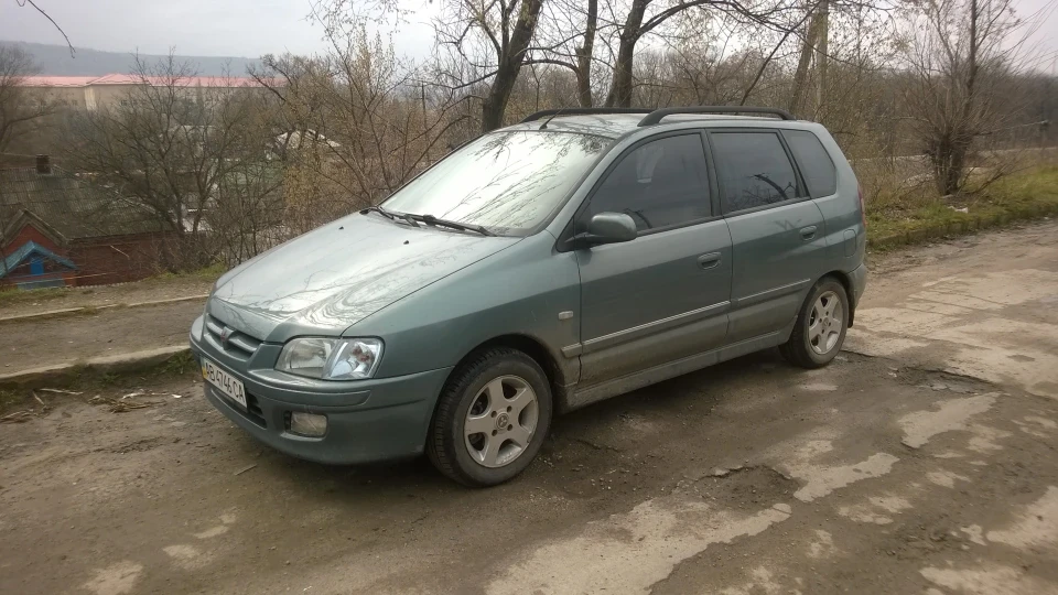 Mitsubishi Space Star Жужалка