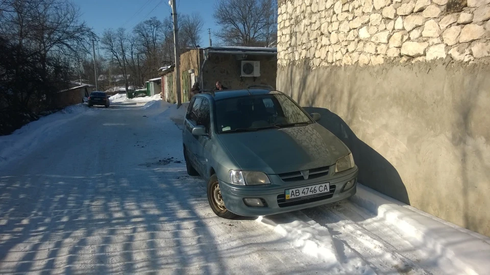 Mitsubishi Space Star Жужалка 3