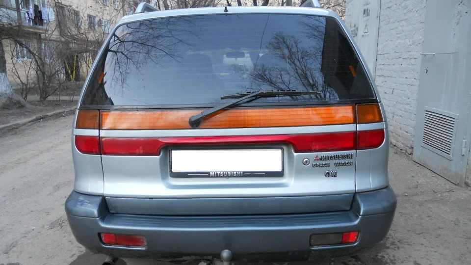 Mitsubishi Space Wagon