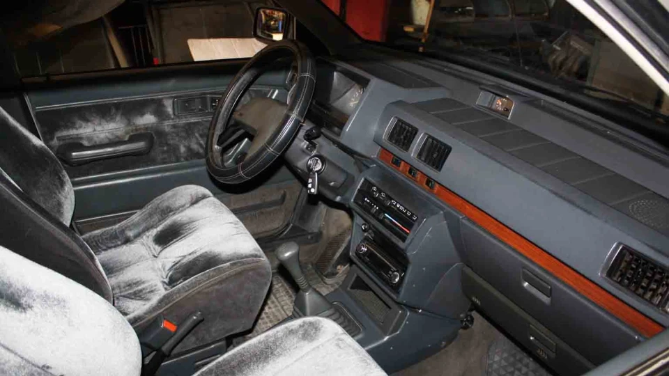 Mitsubishi Space Wagon 4