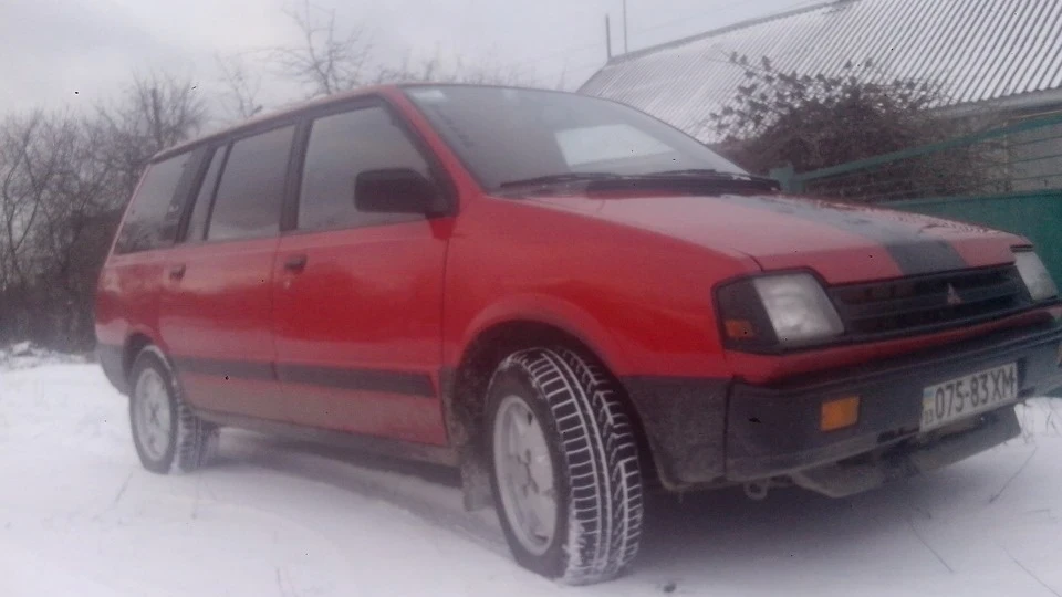 Mitsubishi Space Wagon 1.8TD 3