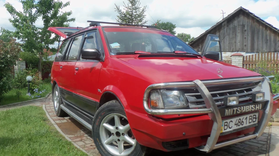 Mitsubishi Space Wagon 2.0 Glxi MPV Hardcore 2