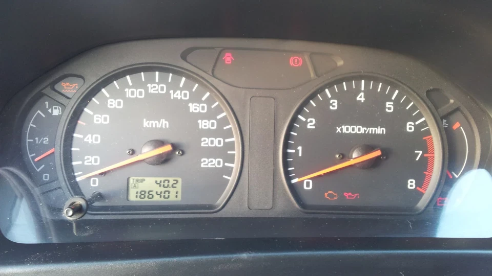 Mitsubishi Space Wagon 2.0 3