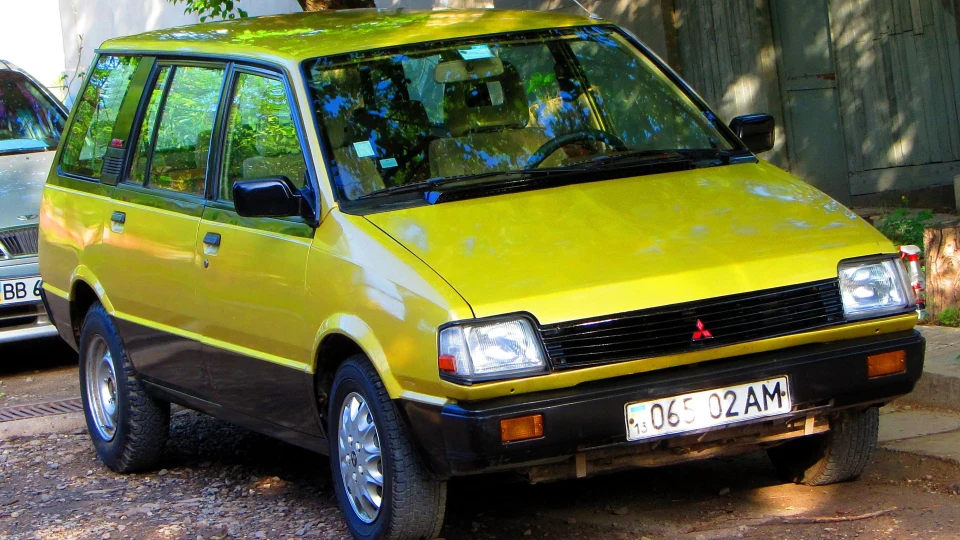 Mitsubishi Space Wagon 7 місць - це кумедно ) 3