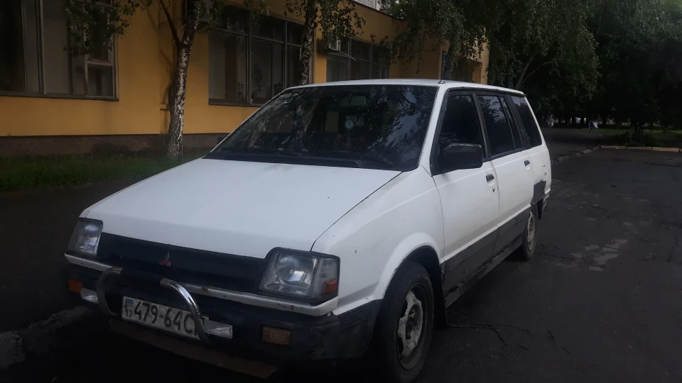 Mitsubishi Space Wagon Колишній інжектор 2.0