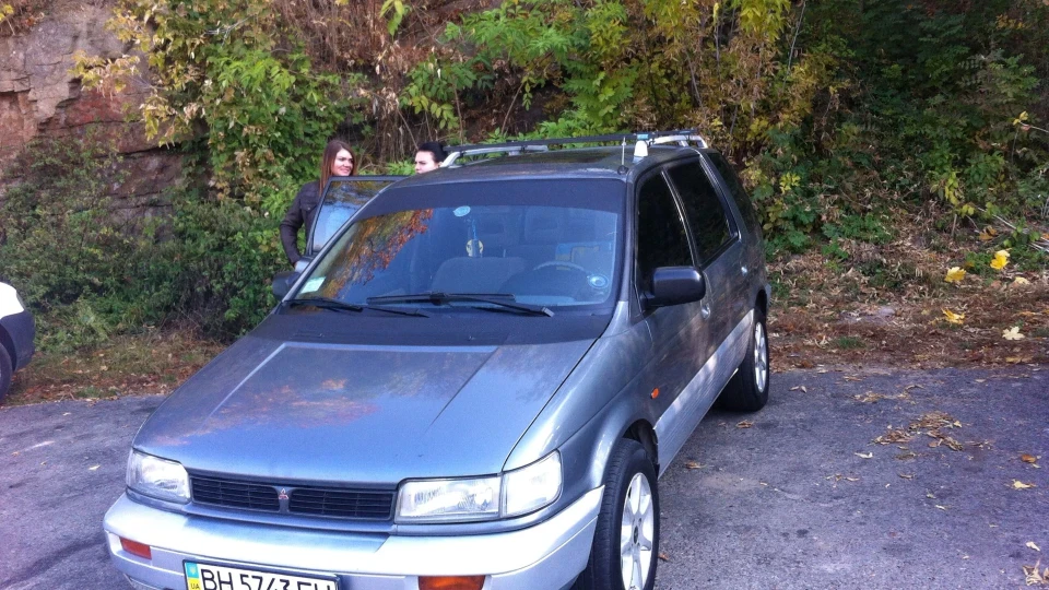 Mitsubishi Space Wagon Красава.