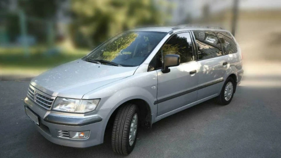 Mitsubishi Space Wagon Сарайка