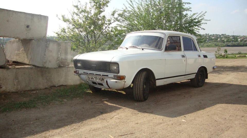 Москвич 2140 3