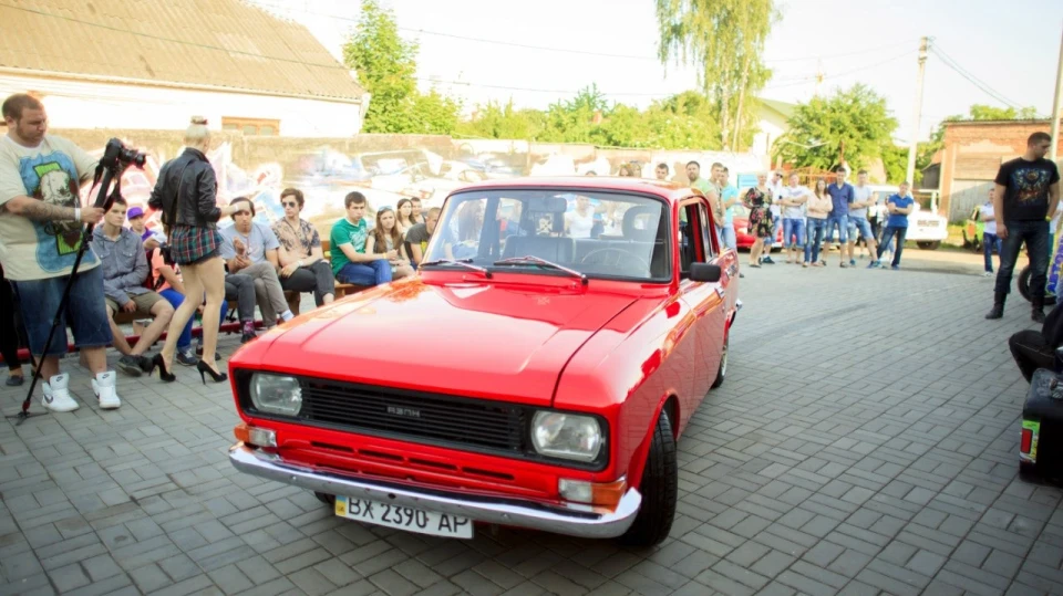 Москвич 2140 4