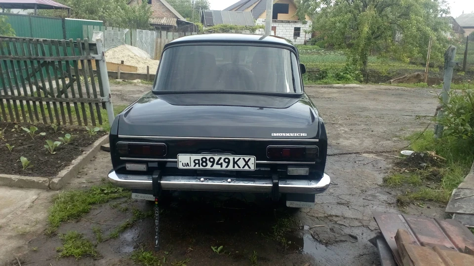 Москвич 2140 3
