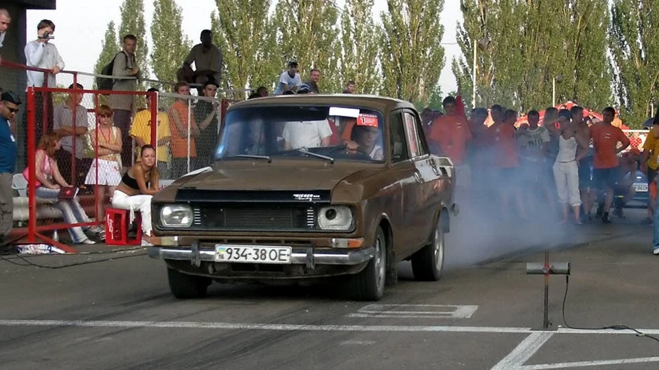 Москвич 2140 коричневий металік 3