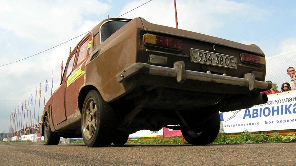 Москвич 2140 коричневий металік 5